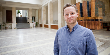 Právník David Kosař získal jako první Čech ve svém oboru grant ERC na výzkum soudcovské samosprávy