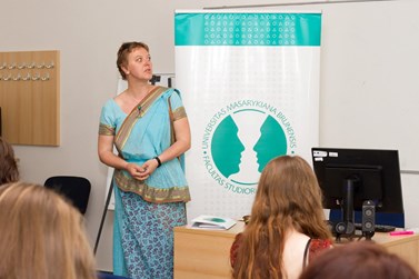 O své výzkumné cestě po Srí Lance mluvila na letošní konferenci Irena Kašparová. Foto: archiv Studentské antropologické konference