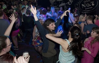 Studenti se na párty schází dvakrát do roka. Foto: archiv Alice Týnské