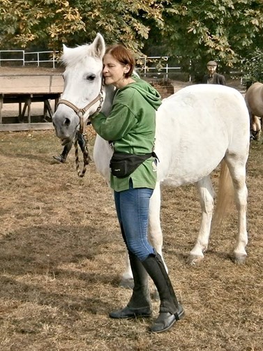 Lenka Lacinová často v dětství malovala koně a jeden její obrázek vyšel v časopisu Čtyřlístek. Foto: archiv Lenky Lacinové