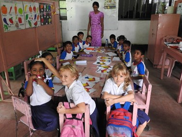 Děti chodily na Srí Lance do mezinárodní školy. Foto: archiv Ireny Kašparové