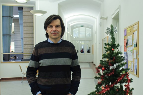 Tomáš Katrňák vyučuje především v magisterském programu, letos se ale studentům sociologie představí i v bakalářském kurzu. Foto: Marie Drahoňovská