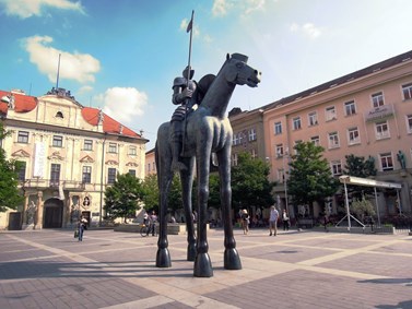 Statue of the Knight on Moravian Square ("giraffe")