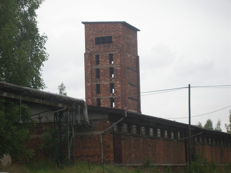 „Věž smrti“ v bývalém pracovním táboře Vykmanov II, Jiří Paclík, Wikimedia Commons, Public domain