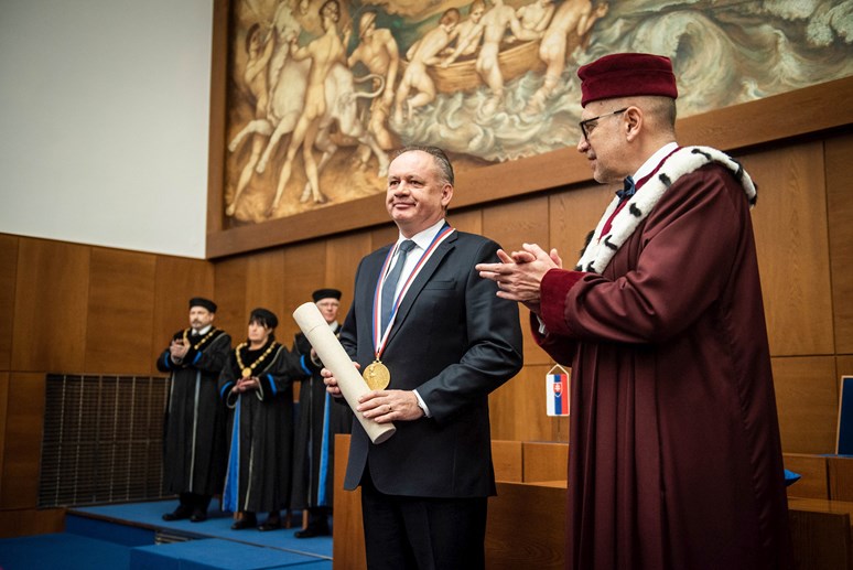 Kiska získal ocenění za své činy v prospěch demokracie a lidstva. Foto: Tomáš Hrivňák