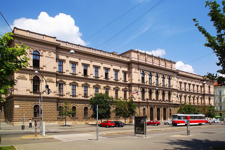 Ústavní soud (původně Zemská sněmovna, Zemský dům) v Joštově ulici v Brně. CC BY-SA 4.0 Foto: Stanislav Dusík