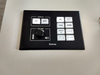 Tlačítkový panel