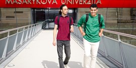 Instrukce pro zahraniční studenty, jak aktuálně vstoupit na území Česka