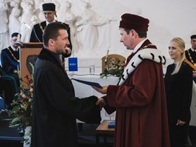 Rektor Martin Bareš jmenoval nového docenta ÚAM