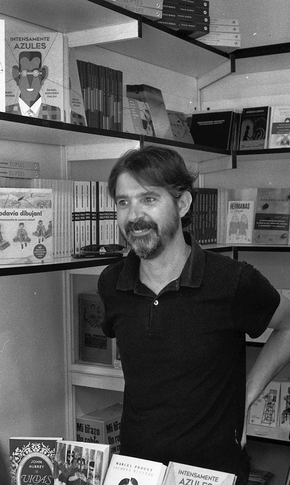 Mario Pedrazuela Fuentes je redaktorem slovníku El Nuevo Diccionario Histórico del Español.