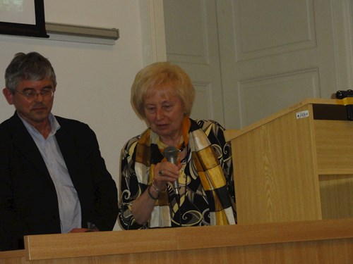 Diskuse prof. D. Platzer, Dipl.-Ing. Dr.techn. a prof. MUDr. Jarmila Siegelová, DrSc.