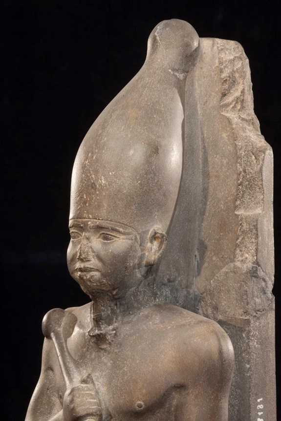 Král Raneferef s korunou Horního Egypta