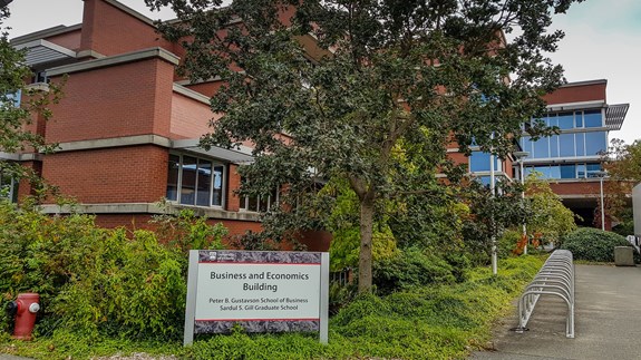 Campus School of Business, UVIC