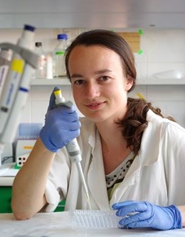 Karolína Bořánková (OGMB) uspěla s diplomovou prací z oblasti nádorové biologie