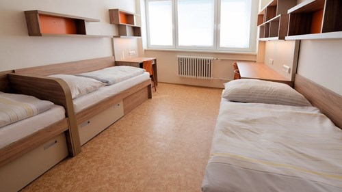 Komárov Bří Žůrků hall of residence - student triple room, bří Žůrků - newly furnished