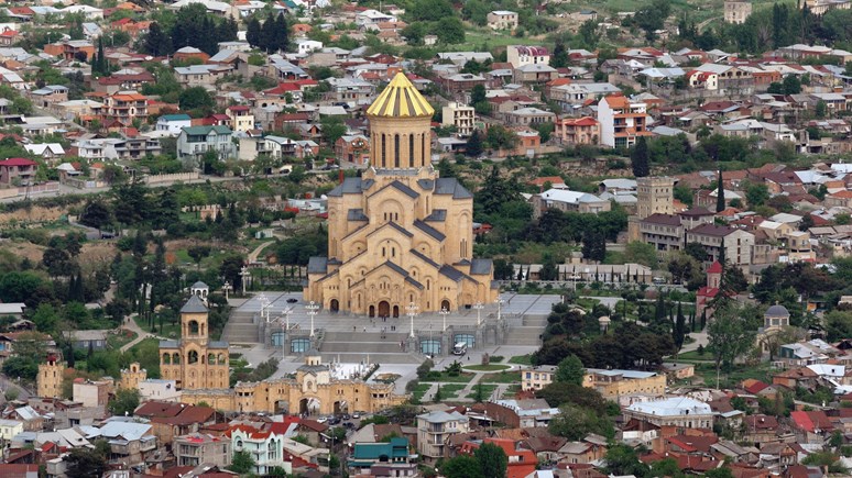 Katedrála sv. Trojice v Tbilisi. Zdroj: Wikimedia Commons