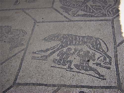 Vlčice s bratry Romulem a Remem (mozaika, Ostia)