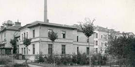 Stejný úhel pohledu: Přírodovědecká fakulta MU kdysi a&#160;nyní – budova č. 9 
