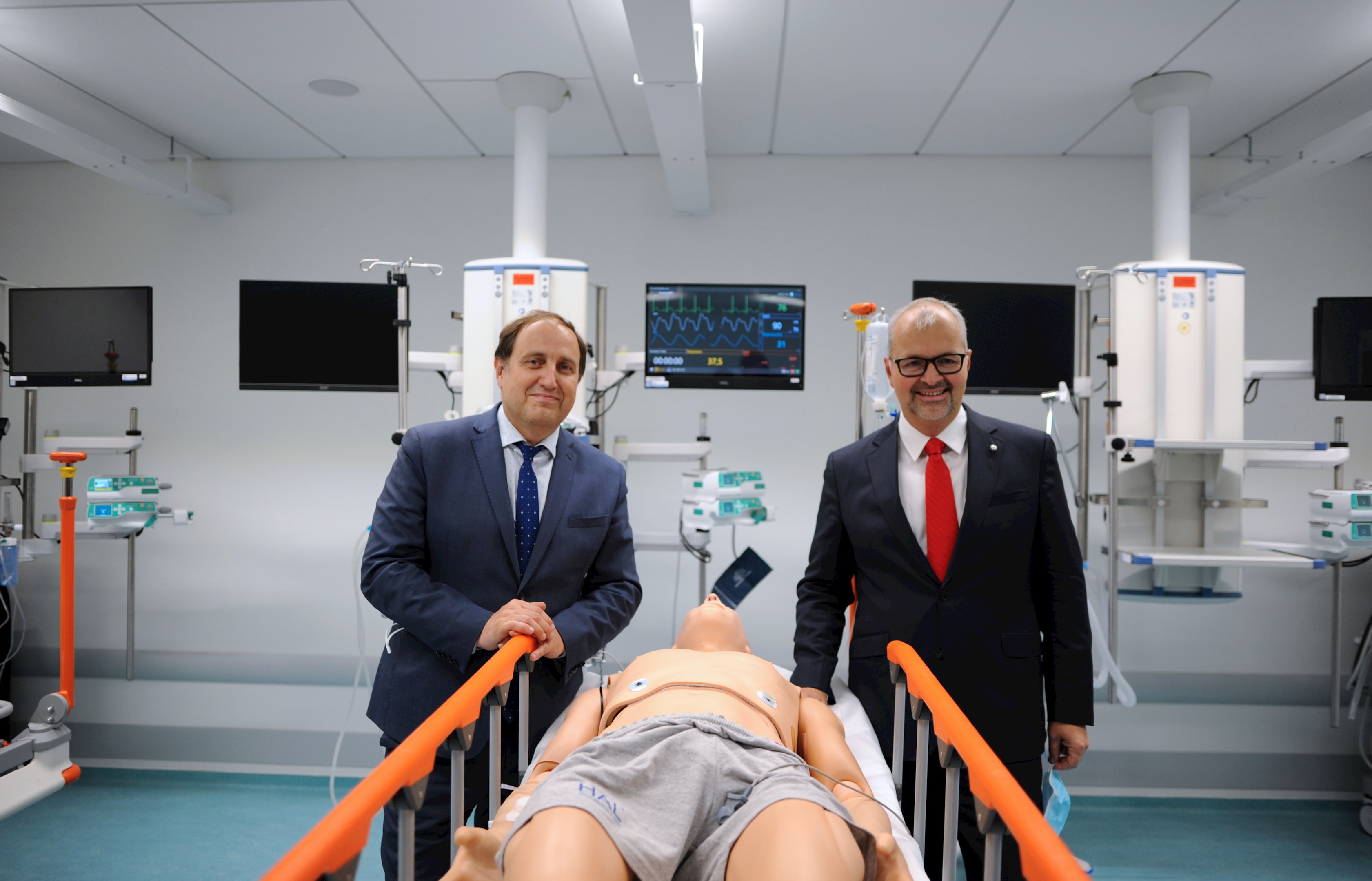 Plastický chirurg Bohdan Pomahač navštívil Lékařskou fakultu MU