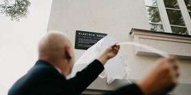 A&#160;memorial plaque on the faculty facade will commemorate Professor Vladimír Groh