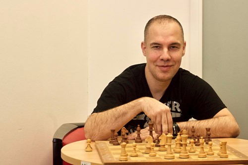 V šachu je dobré se zaměřit na to, jakým způsobem se rozhoduje soupeř, myslí si Chytilek. Foto: David Kohout