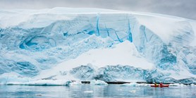 Expedice je z&#160;Antarktidy zpět. Potrápily ji pořádné vlny