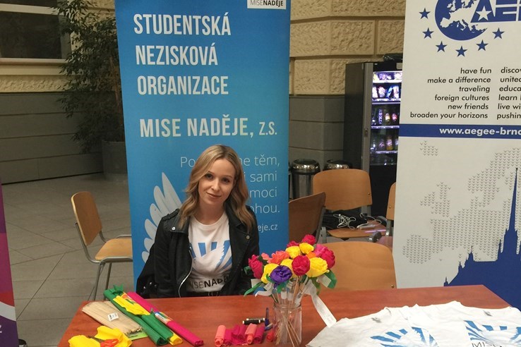 Nákazy se nebojím, říká dobrovolnice z testovacího centra
