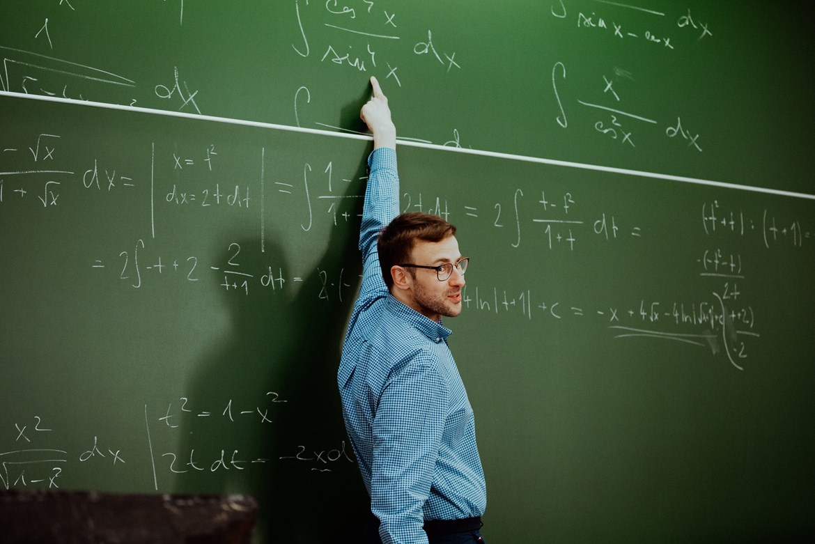 Petr Liška teaching students mathematical analysis. Photo: Irina Matusevich