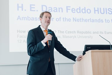  Vzájemné vztahy Česka a Nizozemí jsou podle Huisingy vřelé a přátelské. Foto: Lucia Farkašová