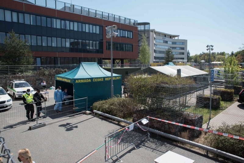 Plošné testování imunity začne 23. 4. 2020. V Brně na parkovišti LF MU v bohunickém kampusu a na Moravském nám.