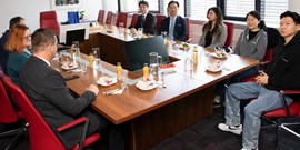 Korejský velvyslanec Tae Jin Kim navštívil naši fakultu