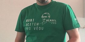New faculty t-shirts SCITEM PRO… VĚDU (SCIENCE IN MY DNA)