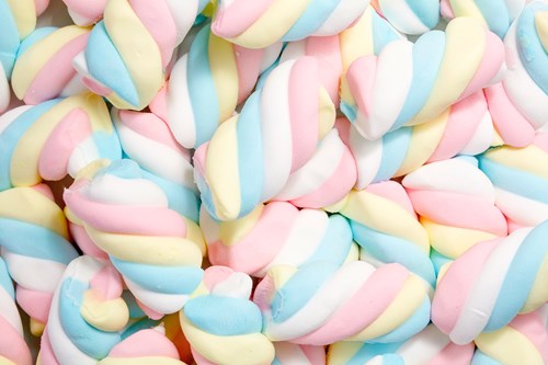 Lákavé barvy a vůně marshmallow jsou pro mnohé lidi odměnou. Když je dostaneš pod nos, začneš na ně mít chuť. Jak by ses zachoval/a, kdybys měl/a vydržet co nejdéle marshmallow nesníst?