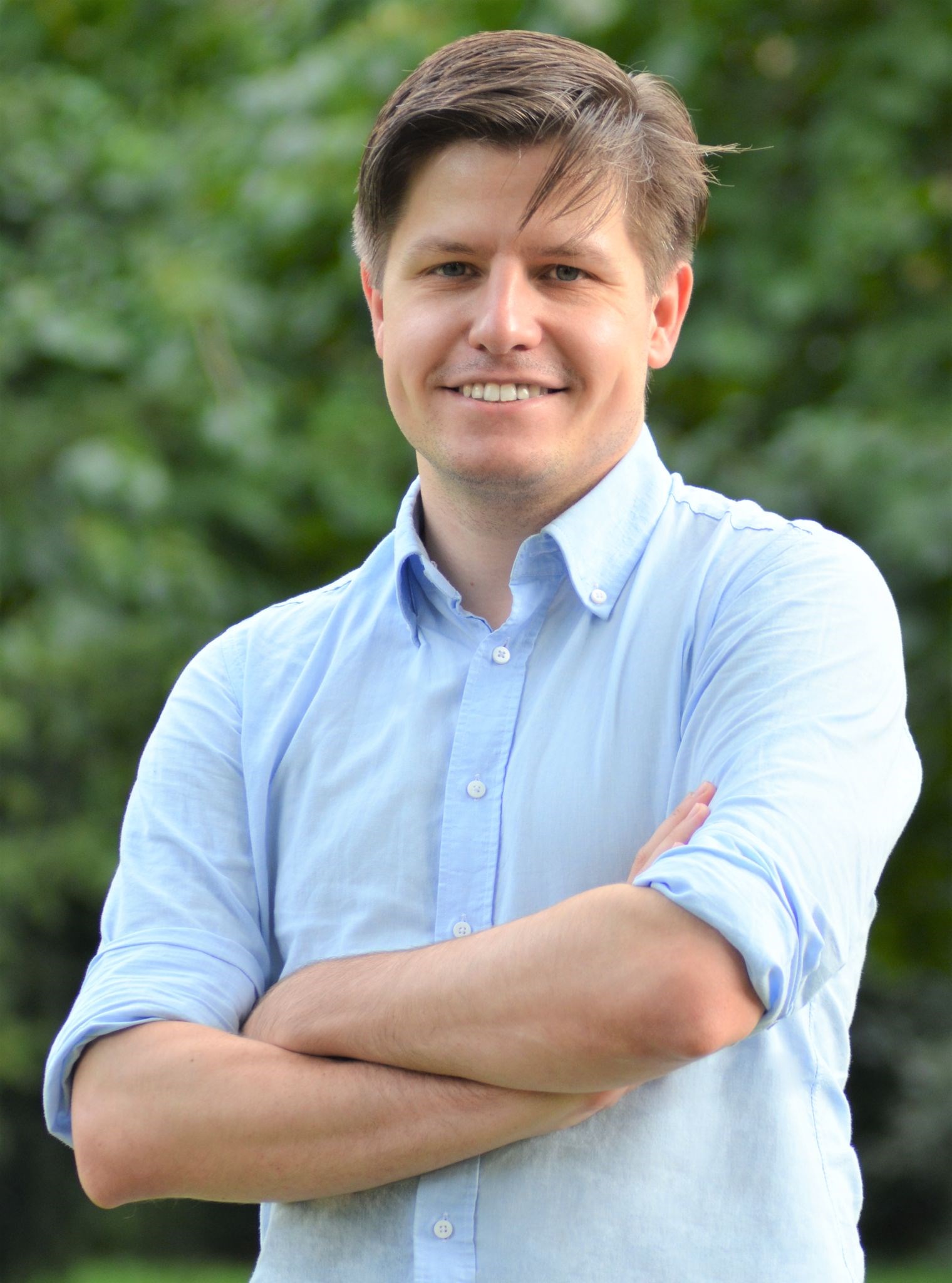 Analytik a hlavní koordinátor projektu Demagog.cz vystudoval politologii na fakultě sociálních studií. Foto: archiv Petra Gongaly