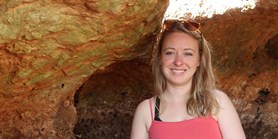 Mladá česká archeoložka Dominika Schmidtová hledá „ztracený čas“ nedaleko Syrakus na Sicílii