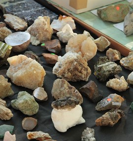 Mineral identification course