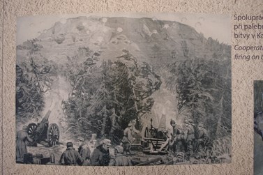 Rakousko-uherské a německé dělostřelectvo ostřeluje vrch Kobyla, 4. dubna 1915