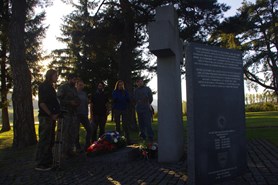 Návštěva vojenského hřbitova v Nižné Poliance