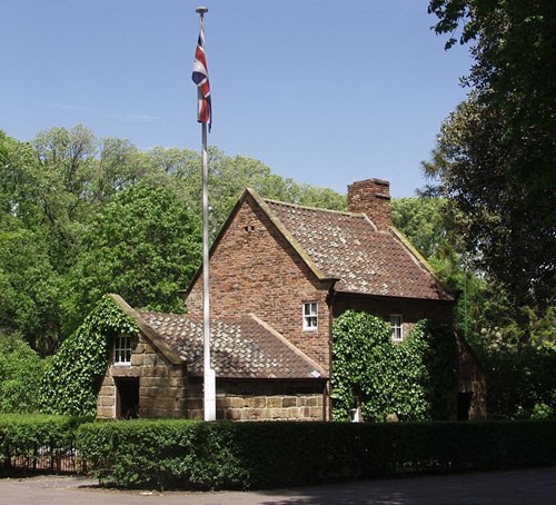 Dům, v němž Cook trávil dětství na anglickém venkově.