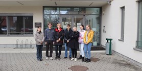 Studenti pražského gymnázia se zapojili do výuky na naší fakultě