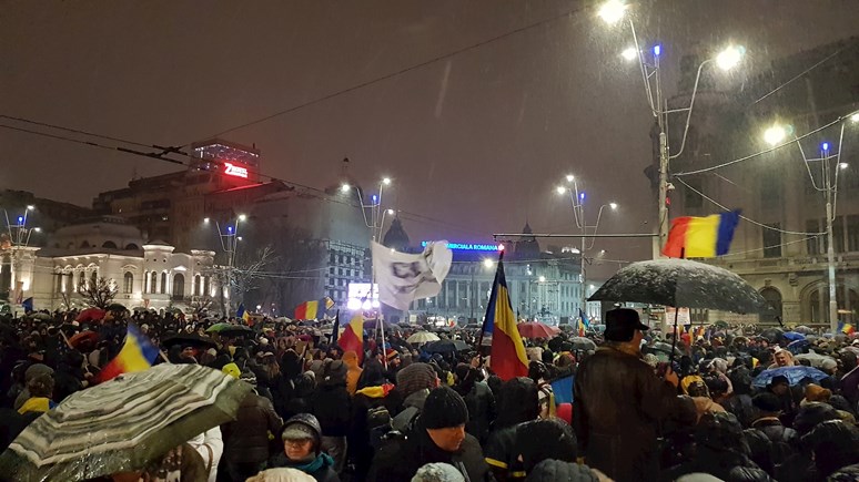 Jedna z protikorupčních demonstrací v Bukurešti, 2018. Foto: 20 January-Protest against corruption - Bucharest 2018 - Piata Universitati, Babu, Wikimedia Commons, CC BY-SA 4.0