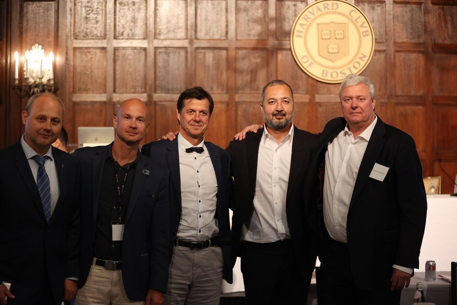 Špičky v oboru cerebrovaskulárním a lebečním systému se sešly na kongresu v Bostonu