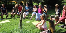 Deep Ecology at the natural therapy festival Ven Dovnitř