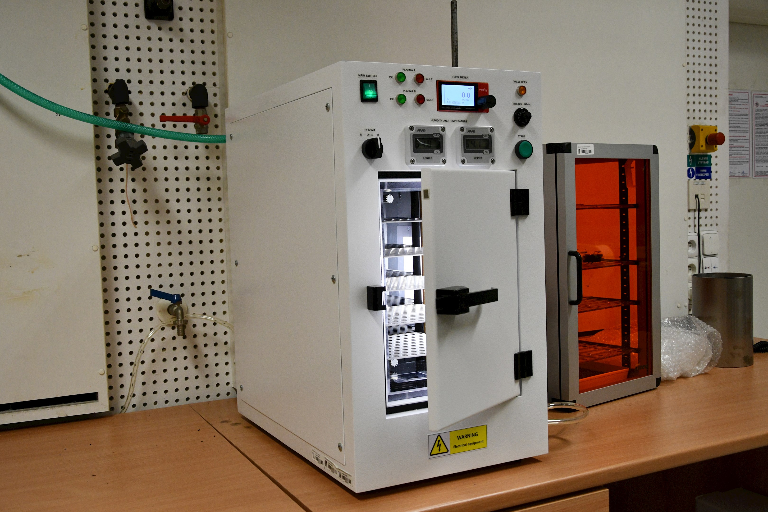 Prototype of decontamination chamber