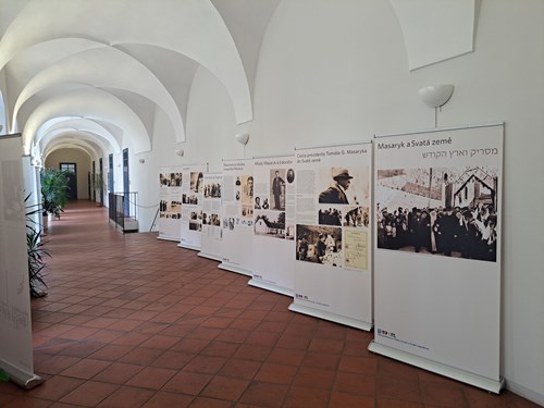 Výstava Masaryk a Svatá země v Telči