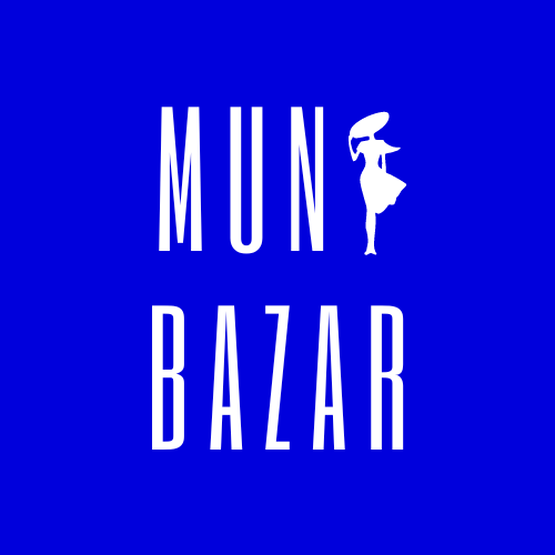 Logo "MUN BAZAR" s bílým textem a siluetou tanečnice na modrém pozadí.