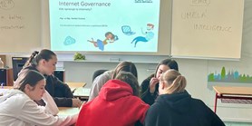 Česko je díky doktorandce součástí osvětové iniciativy o&#160;správě internetu 