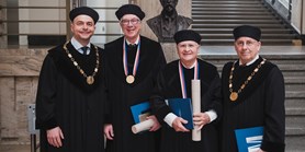 Biochemist Thomas R. Cech and mathematician Peter W. Michor were awarded honorary doctorates from Masaryk University