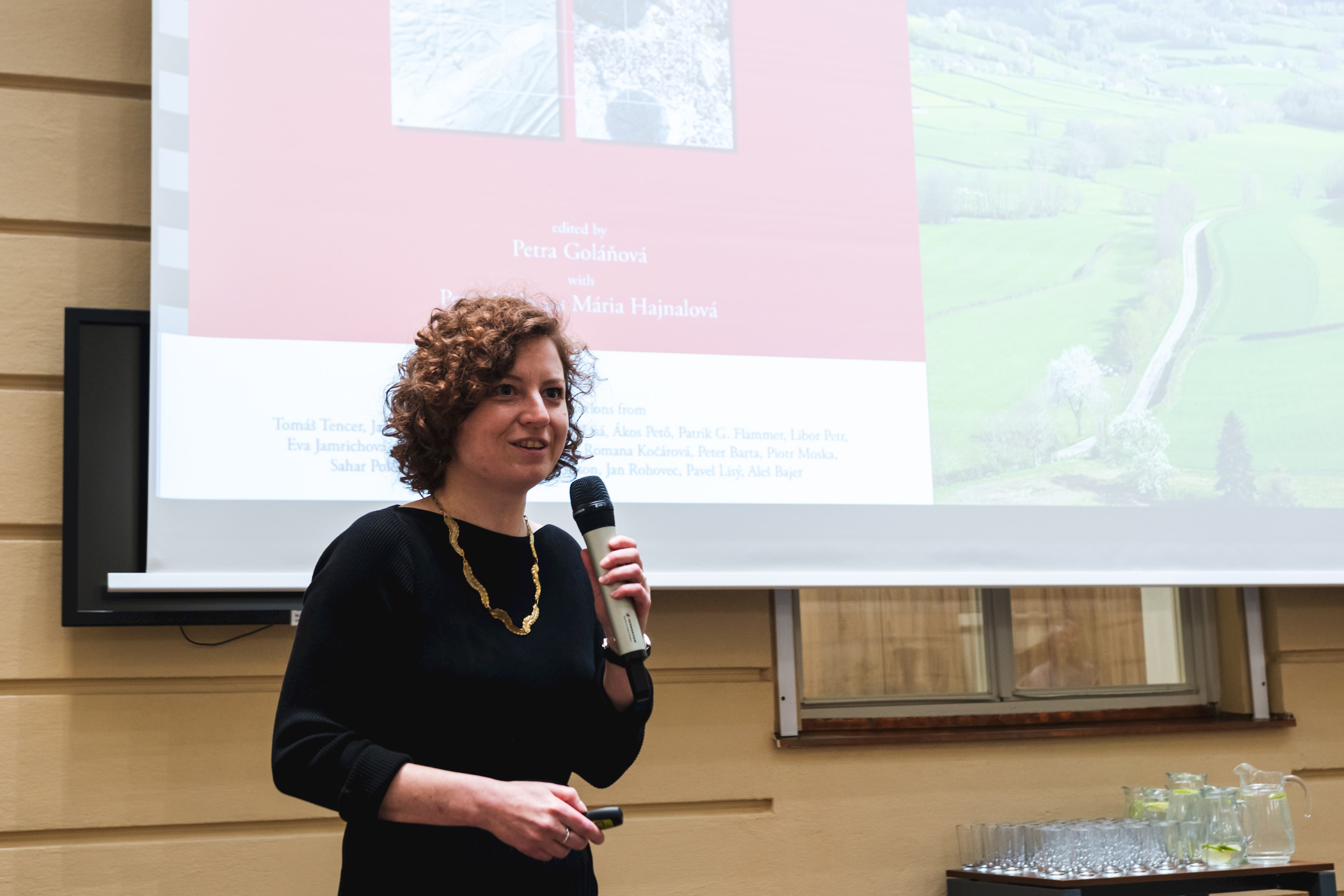 Archeologové pokřtili knihu o výzkumu ve francouzském Bibracte, které nese odkaz Keltů i Caesara 