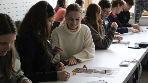 Součástí byl Den latiny, jehož cílem bylo zbavit latinu nánosu klasické představy náročné a zkostnatělé disciplíny. Foto: Viktorie Kozubíková/FF MU